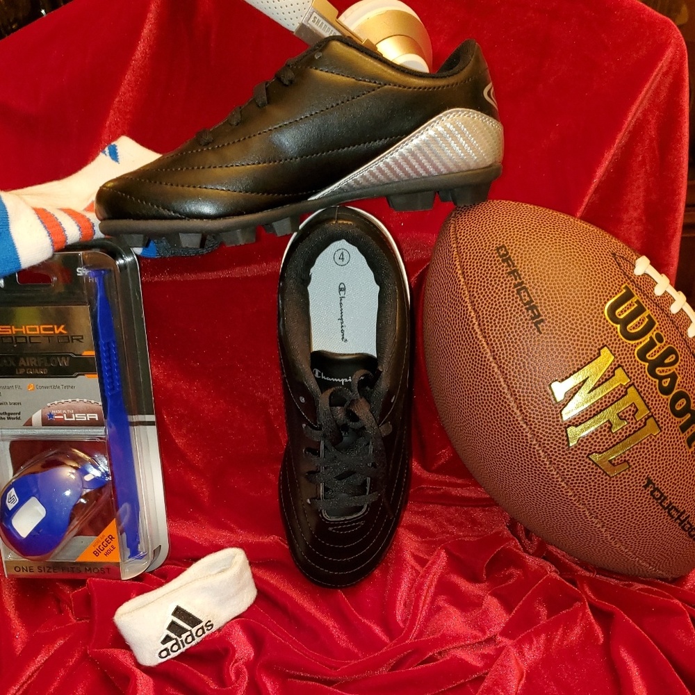 ❤ Champion- Cleats❤ kids- Sports ❤